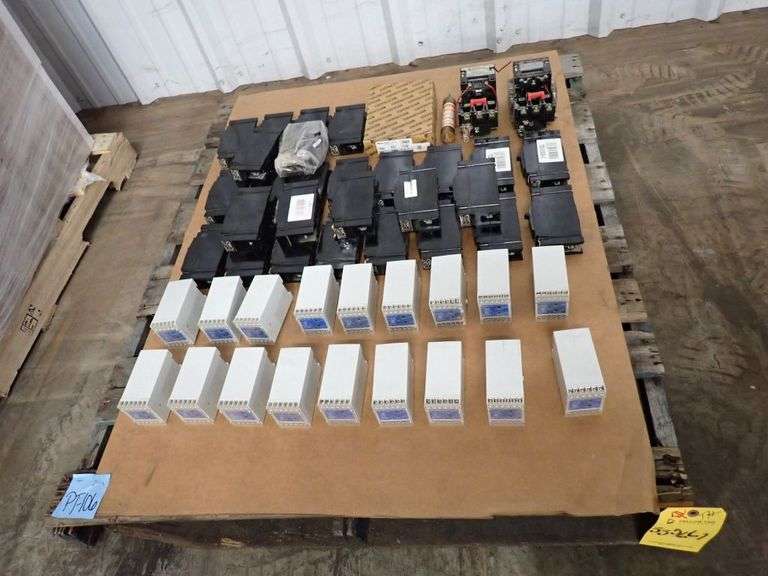 Lot of Assorted Electrical Components - Yellow Tag Auctions