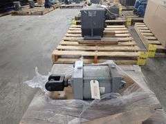 Miller Hydraulic Cylinder