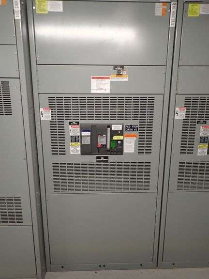 GE Spectra Series 3000A Switchboard