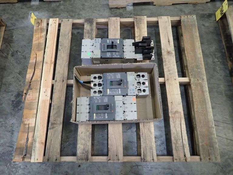 Lot of (3) Square D Power Pact Circuit Breakers