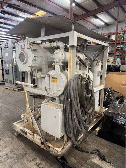 Henek Lo-Vac Vacuum Dehydrator with Filter Vessel
