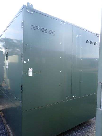 Elastimold 15KV Pad-Mount Switch with Electrical Components