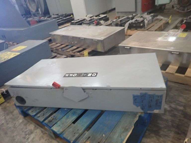 GE 400A Heavy Duty Safety Switch