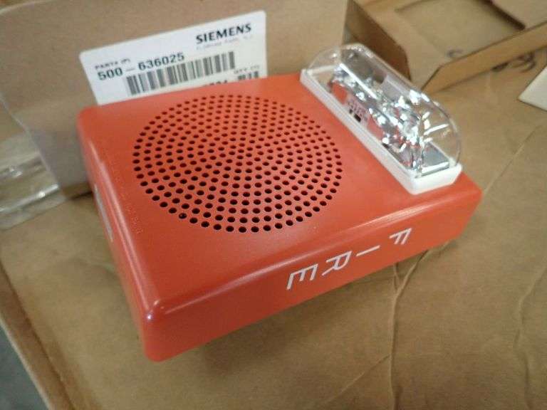 Lot of (18) Siemens Fire Alarm Speakers with Strobe
