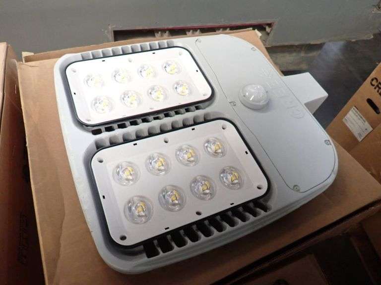 Cree Inesteriel Lot of (10) Cree Industrial Outdoor Luminaire Fixtures - Yellow Tag ...