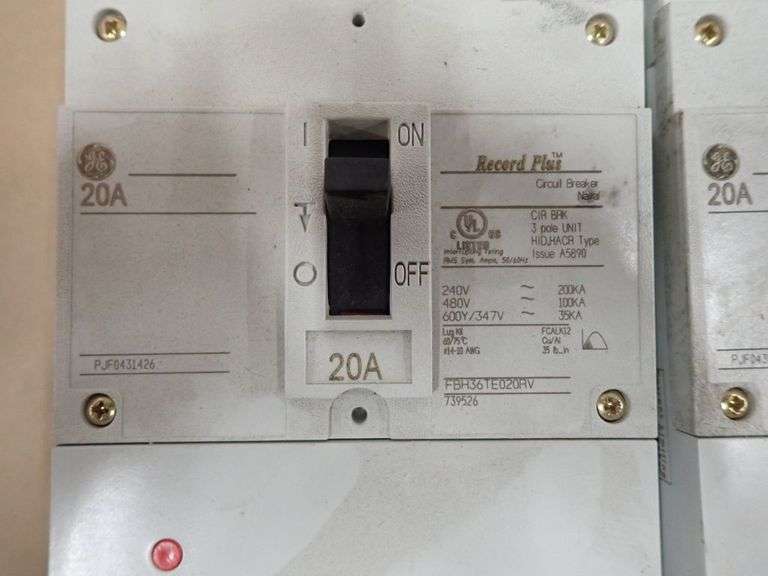 Lot of (7) Circuit Breakers