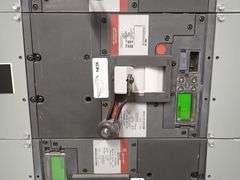 GE Spectra Series 3000A Switchboard