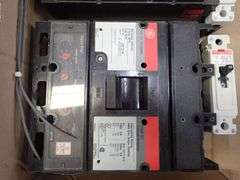 Lot of (6) Circuit Breakers