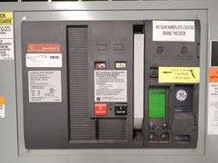 GE Spectra Series 3000A Switchboard