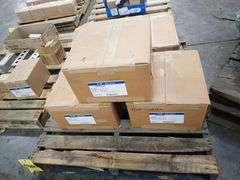 Lot of (5) Eaton/Cutler Hammer Non Combination Starters
