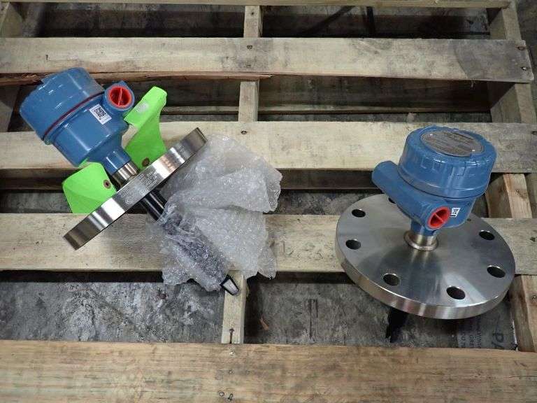 Lot of (2) Rosemount 2120 Vibrating Fork Level Switches