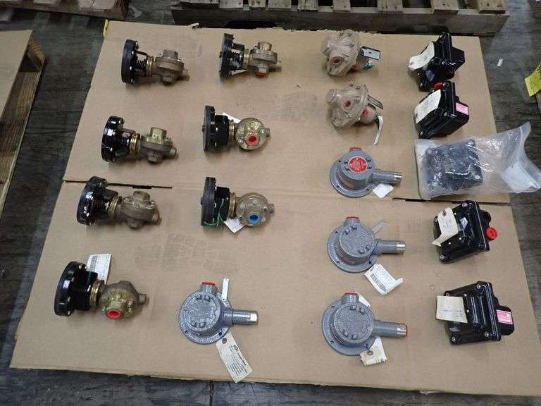 Lot of (18) Assorted Industrial Components