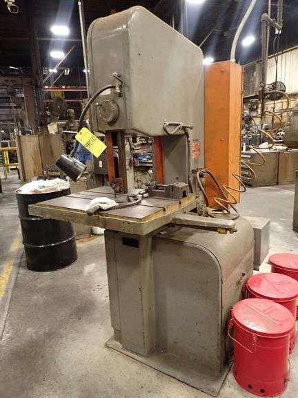 DoALL 2012-2A Adjustable Speed Contour Bandsaw with Components