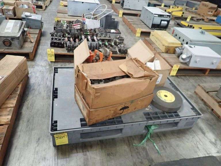 Lot of Assorted Industrial Components - Yellow Tag Auctions