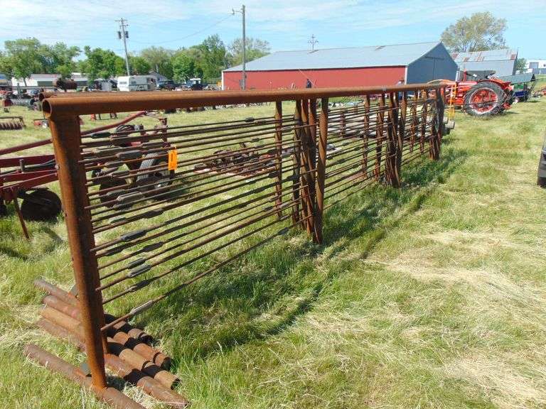 5 -  24' FREE STANDING CATTLE PANELS