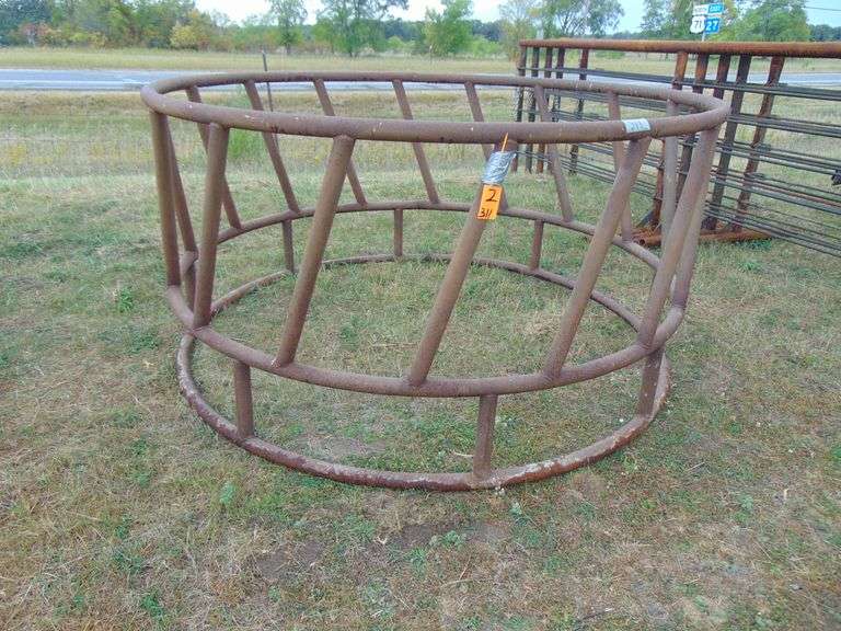 ROUND BALE FEEDER