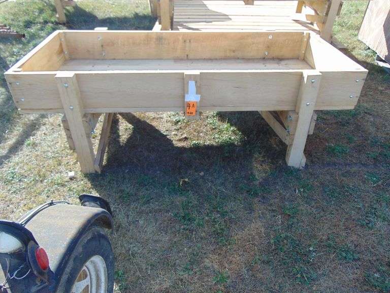 AMISH BUILT - 40" X 7½' FEED BUNK