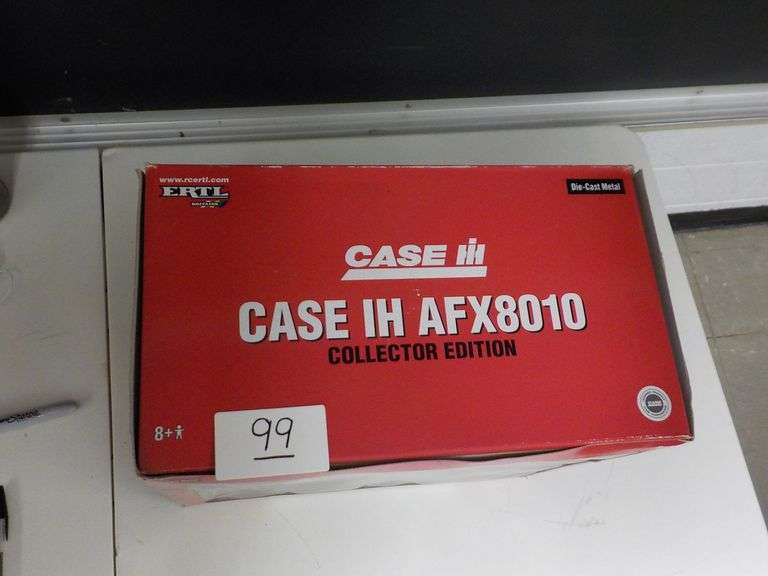 CASE IH AFX8010 COMBINE COLLECTOR EDITION DIE CAST METAL 1/32 SCALE NIB