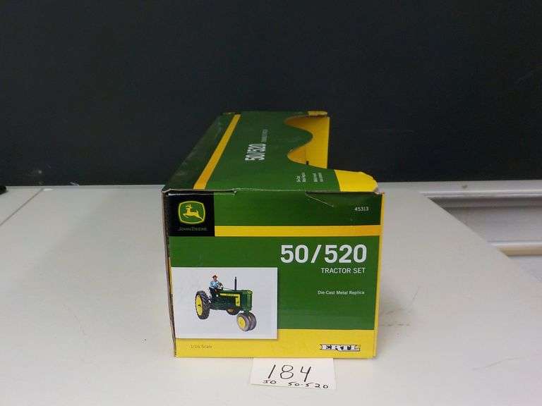 JOHN DEERE 50/520 TRACTOR SET DIE CAST METAL 1/16 NIB