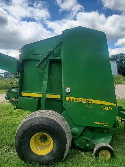 JD 568 ROUND BALER (See Details)