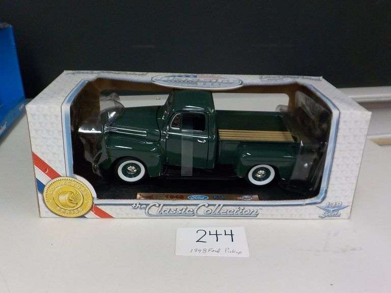 1948 FORD F1 PICK UP DIE CAST METAL NIB