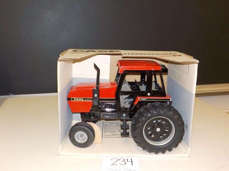 CASE INTERNATIONAL 2394 1/16 DIE CAST METAL NIB