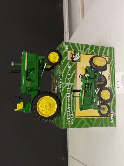JOHN DEERE 4010 HIGH CROP TRACTOR 1/16 SERIES 4 #4 DIE CAST METAL NIB