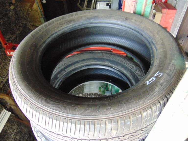 BRIDGESTONE P245/55R19