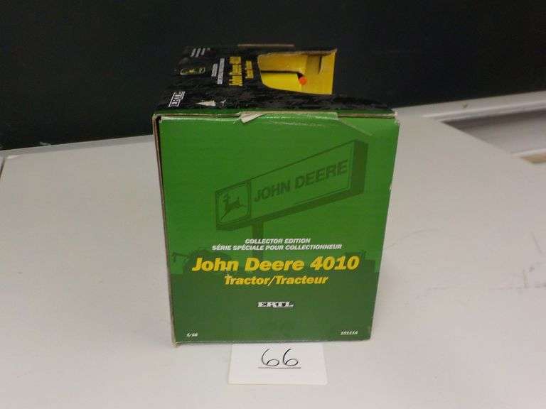 JOHN DEERE 4010 TRACTOR  COLLECTORS EDITION 1/16 SCALE DIE CAST METAL NIB