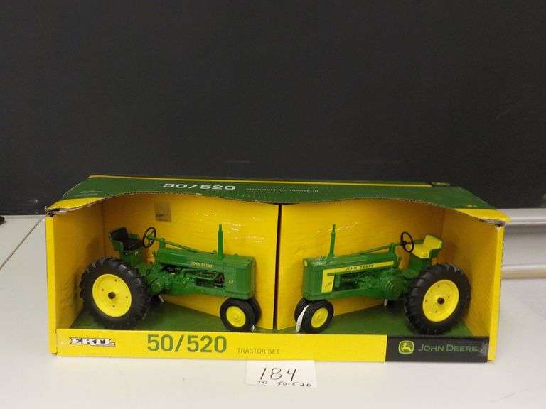 JOHN DEERE 50/520 TRACTOR SET DIE CAST METAL 1/16 NIB