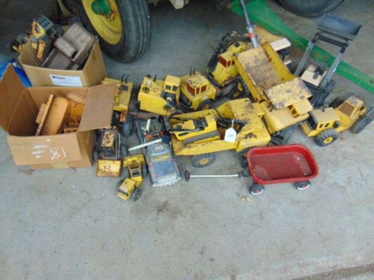 14 TONKA TRUCKS