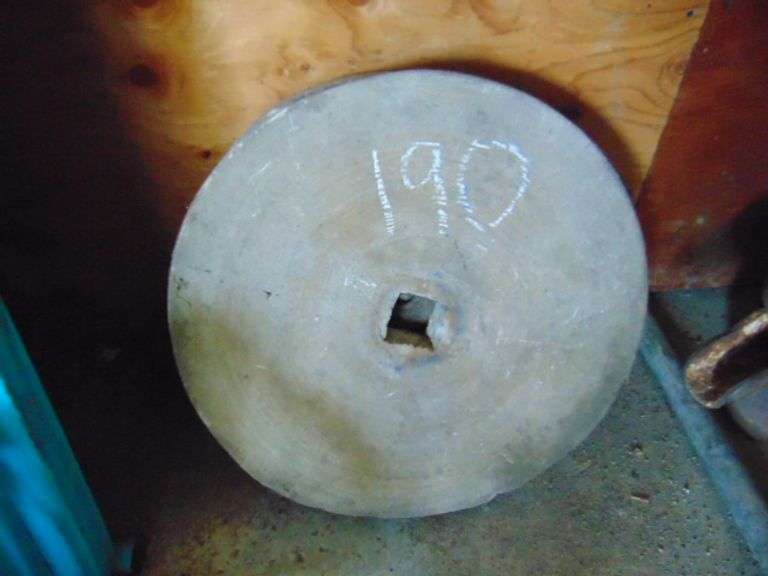 2 GRINDING STONES W WELL PUMP