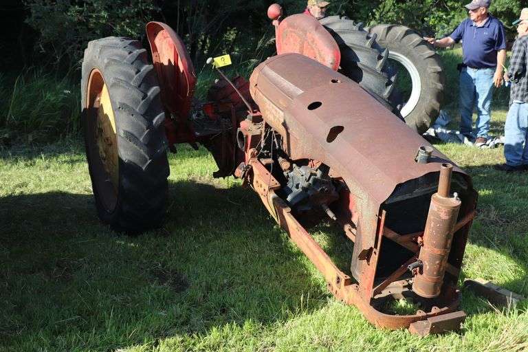 MASSEY HARRIS 44 DIESEL PARTS TRACTOR