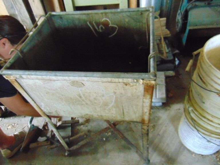 PLASTIC BUCKETS, PARTS WASHER AND WOOD