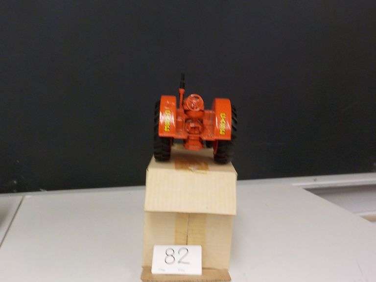 CASE 500 WIDE FRONT NATIONAL FARM TOY SHOW 1985