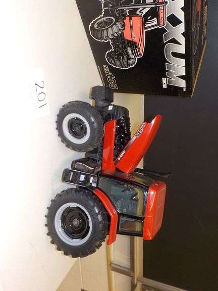 CASE IH MX 135 TRACTOR DIE CAST METAL 1/16 NIB