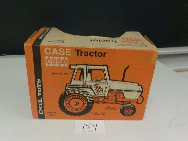 CASE 2390 TRACTOR 1/16 DIE CAST METAL NIB