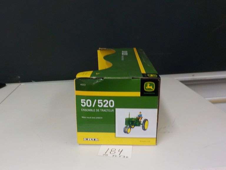 JOHN DEERE 50/520 TRACTOR SET DIE CAST METAL 1/16 NIB