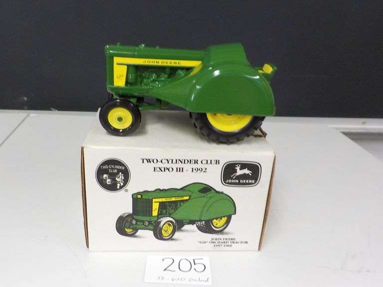 JOHN DEERE 620 PRCHARD TRACTOR TWO CYLIDER CLUB DIE CAST EXPO III 1992 NIB