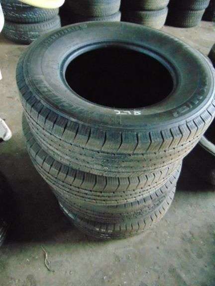 MICHELIN LT225/75R16