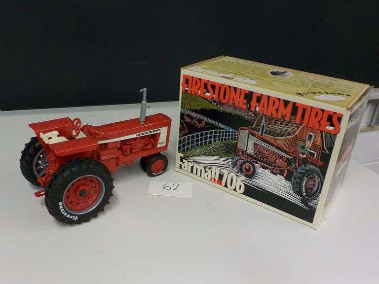 FARMALL 706 FIRESTONE FARM TIRES 1/16 SCALE ERTL COLLECTIBLES NIB