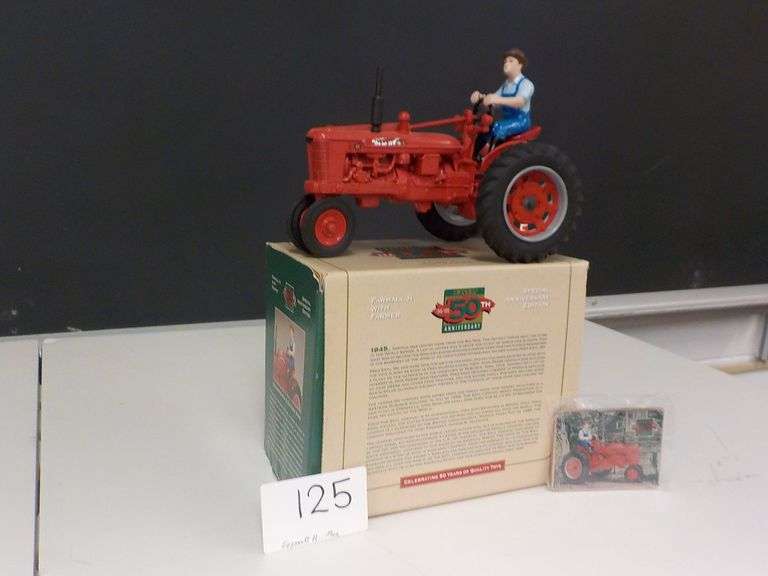 FARMALL H WITH FARMER ANNIVERSARY EDITION DIE CAST NIB