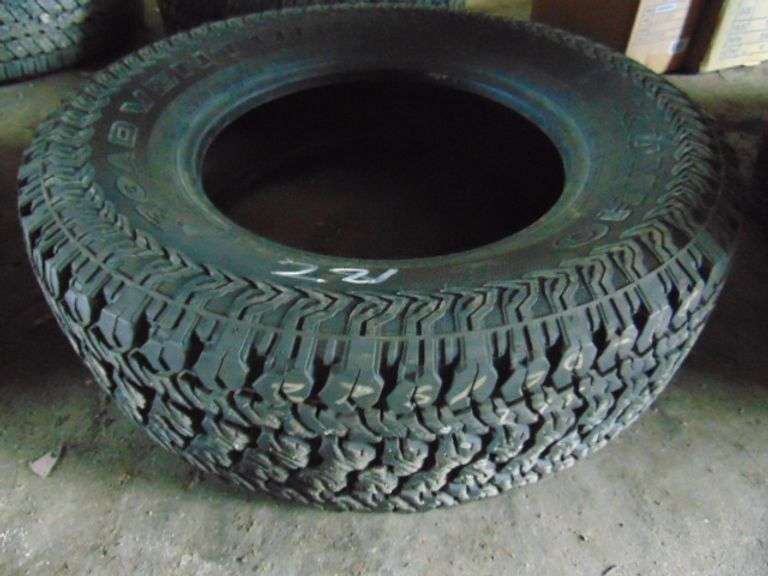 KUMHO LT275/70R18
