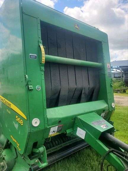 JD 568 ROUND BALER (See Details)