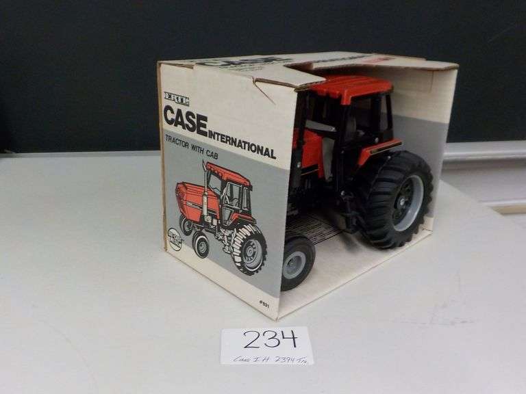 CASE INTERNATIONAL 2394 1/16 DIE CAST METAL NIB