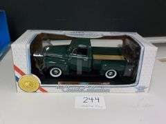 1948 FORD F1 PICK UP DIE CAST METAL NIB