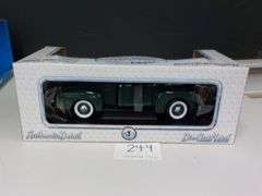 1948 FORD F1 PICK UP DIE CAST METAL NIB