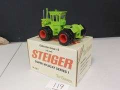 STEIGER SUPER WILD CAT TRACTOR 1/32 DIE CAST NIB