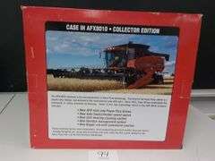 CASE IH AFX8010 COMBINE COLLECTOR EDITION DIE CAST METAL 1/32 SCALE NIB