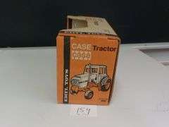 CASE 2390 TRACTOR 1/16 DIE CAST METAL NIB